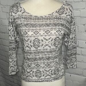 Black and White Aztec Long Sleeve Top - S